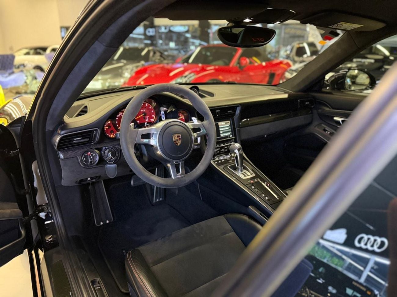 Porsche 911 GT3 3.8L (475 HP) Coupe 2016 Porsche 911 GT3 - GCC Specs - Dealer Warranty Till 11/26 - Full Service