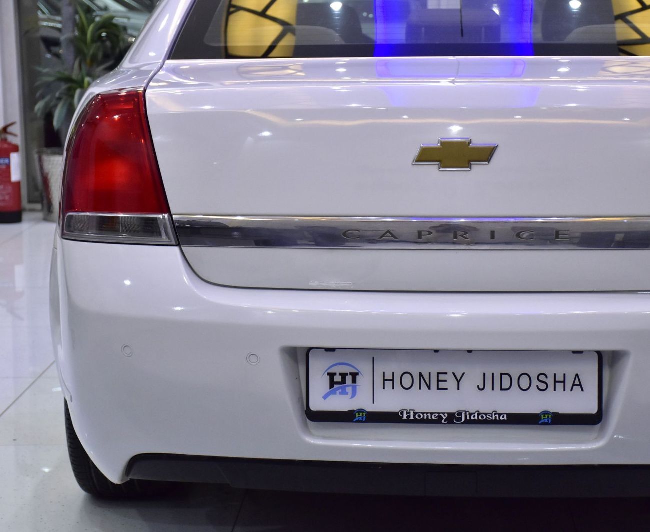 Chevrolet Caprice EXCELLENT DEAL for our Chevrolet Caprice LTZ ( 2009 Model ) in White Color GCC Specs