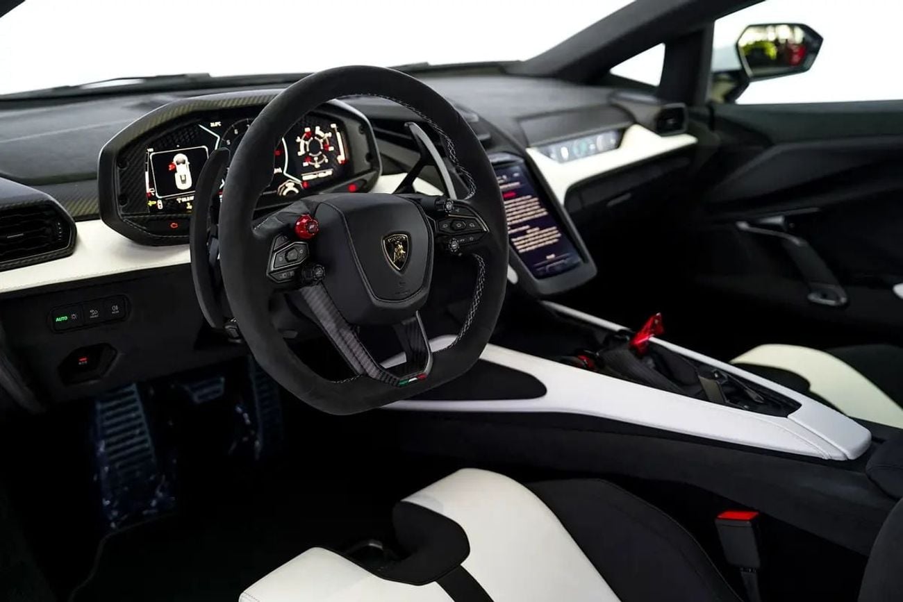 Lamborghini Revuelto STD 6.5L V12 Hybrid
