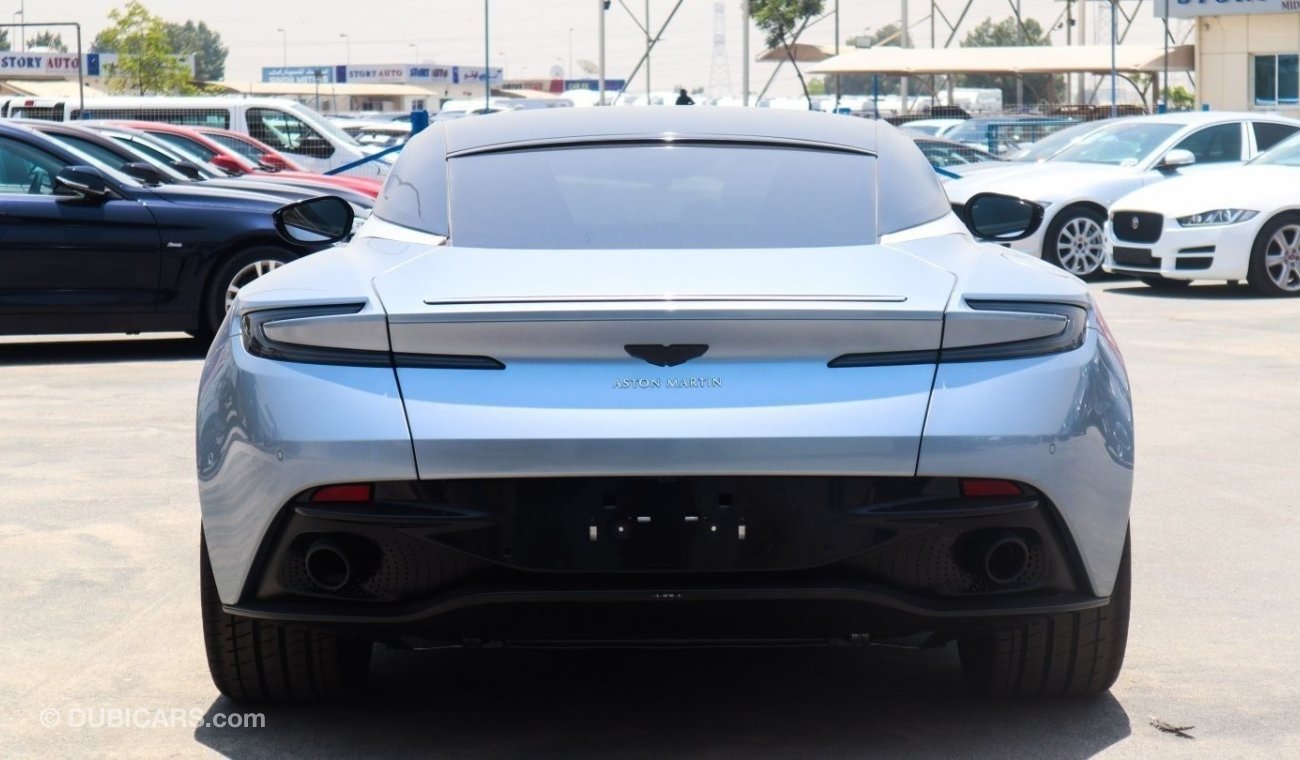 أستون مارتن DB11 V8 Coupe Brand New