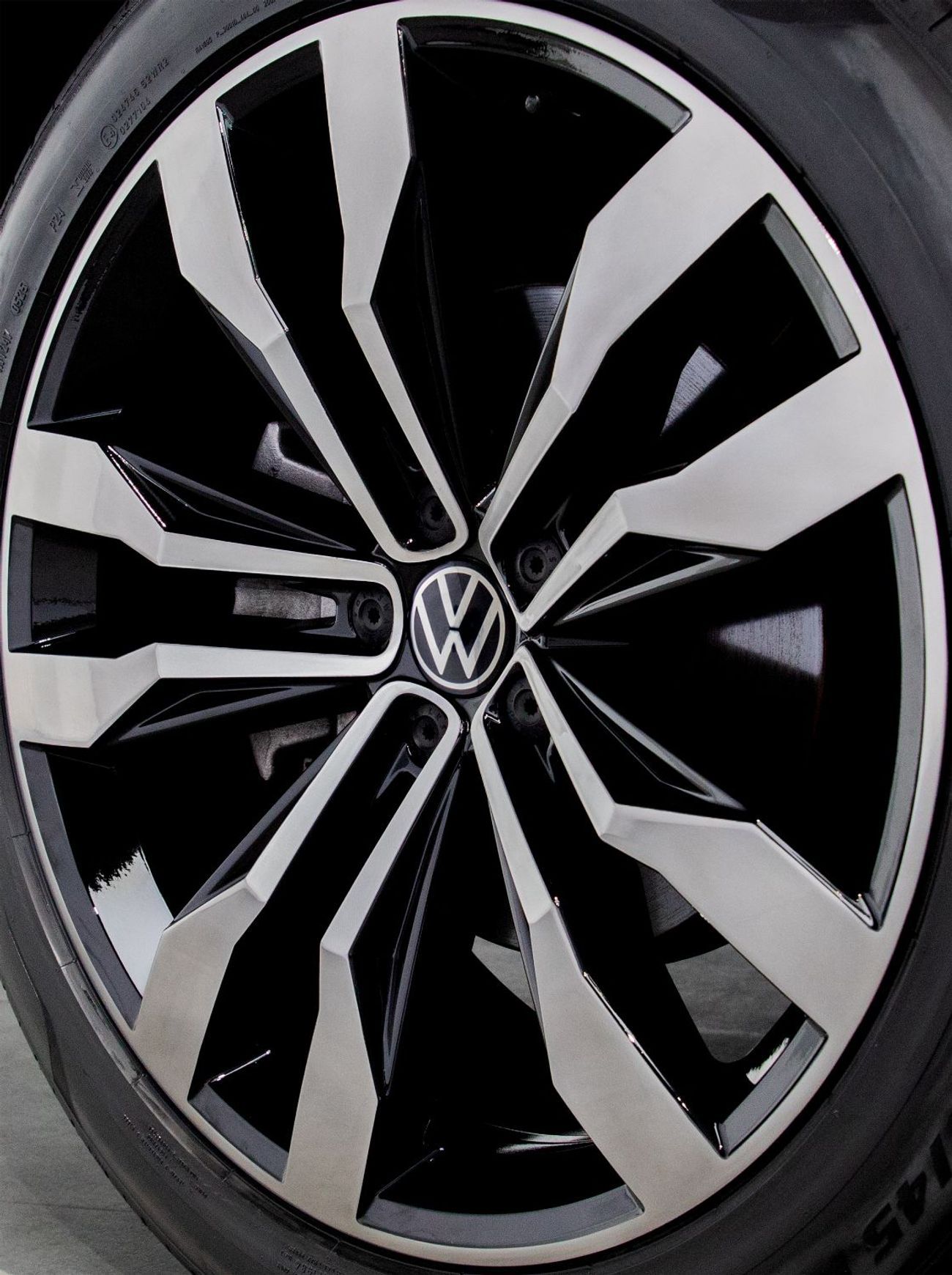 Volkswagen Teramont R LINE