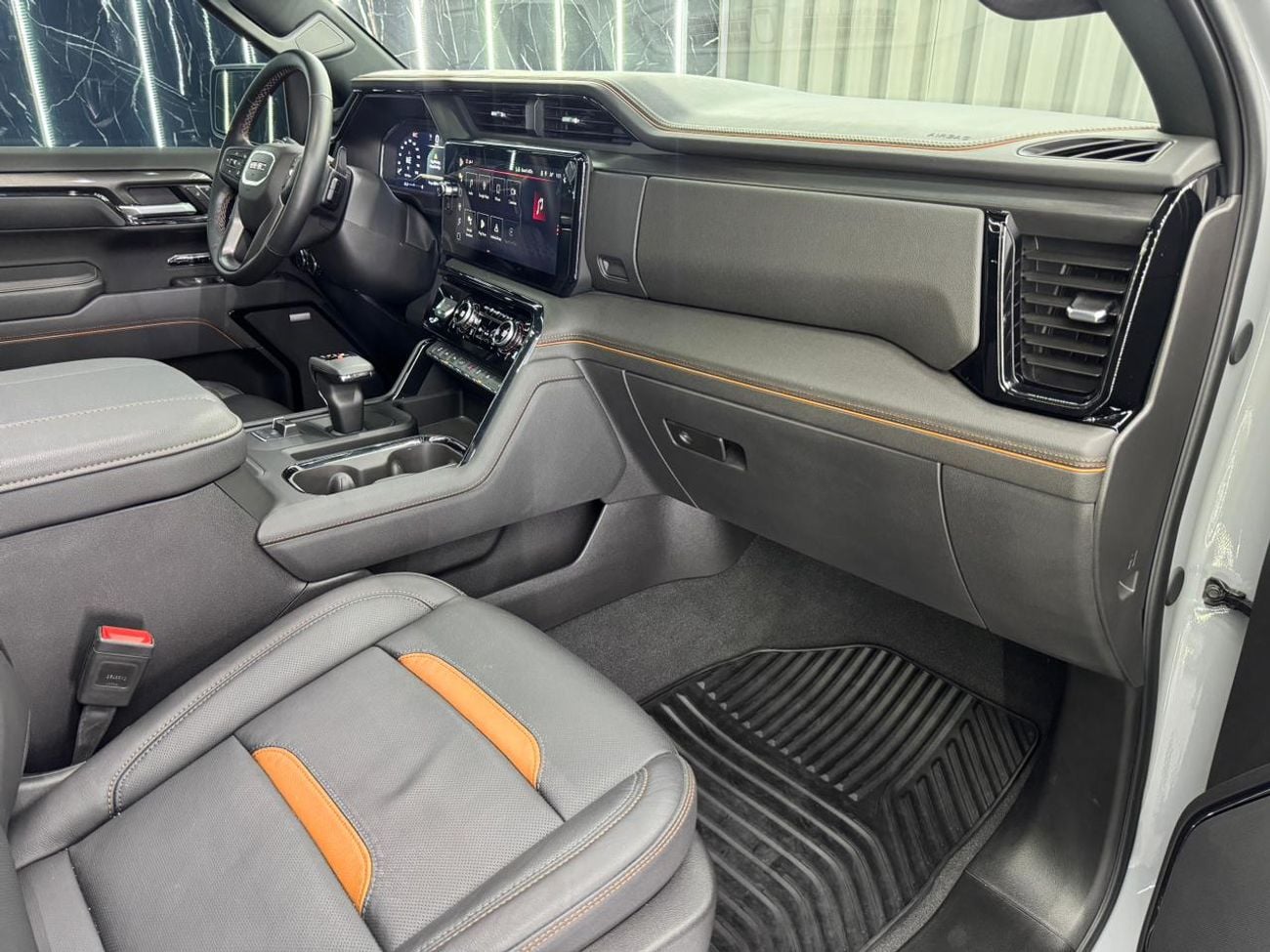 جي أم سي سييرا AT4,6.2L V8 Petrol Engine