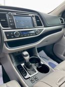 تويوتا هايلاندر 2017 Toyota Highlander XLE 3.5L V6 Full Option - 7 Leather Seats - Trunk Auto - 39,000 Mileage