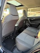 Toyota RAV4 XLE 4WD Full Option Sunroof, push start leather seats