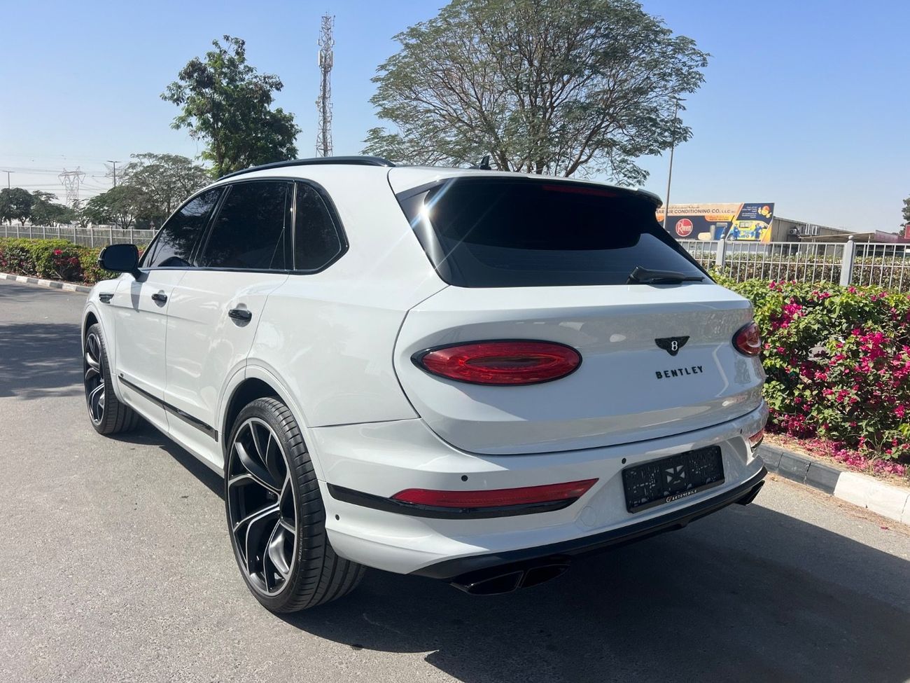 بنتلي بينتايجا Bentayga 4.0T