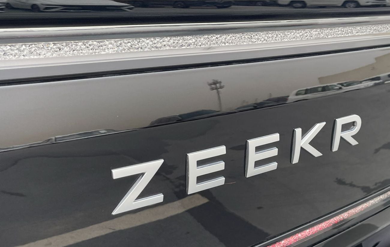 Zeekr 9X FLAGSHIP FULL SIZE LUXURY HYBRID SUV 2.0L-4CYL + THREE ELECTRIC MOTORS AWD