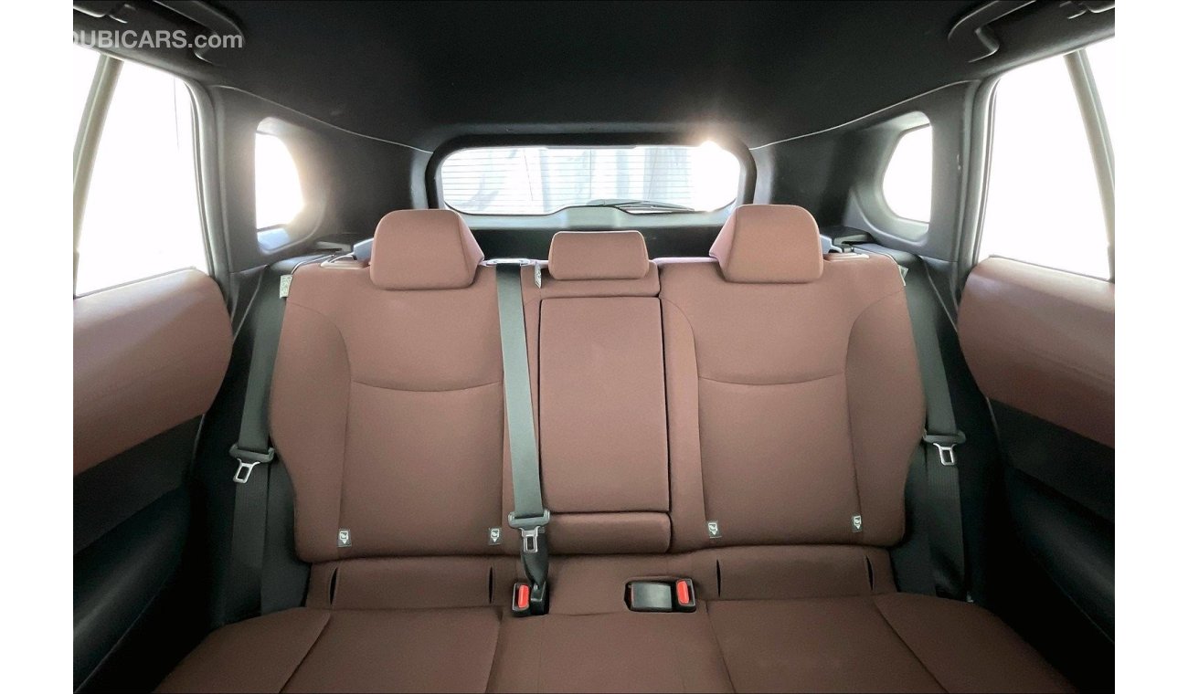 تويوتا كورولا كروس XL | عرض العيد الحصري | خالية من أضرار الفيضانات