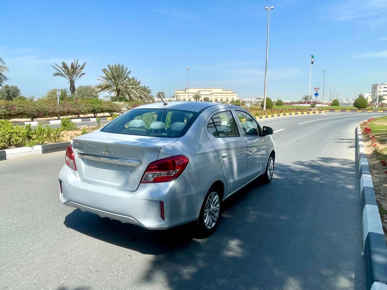 Mitsubishi Attrage GLX Mid 1.2L