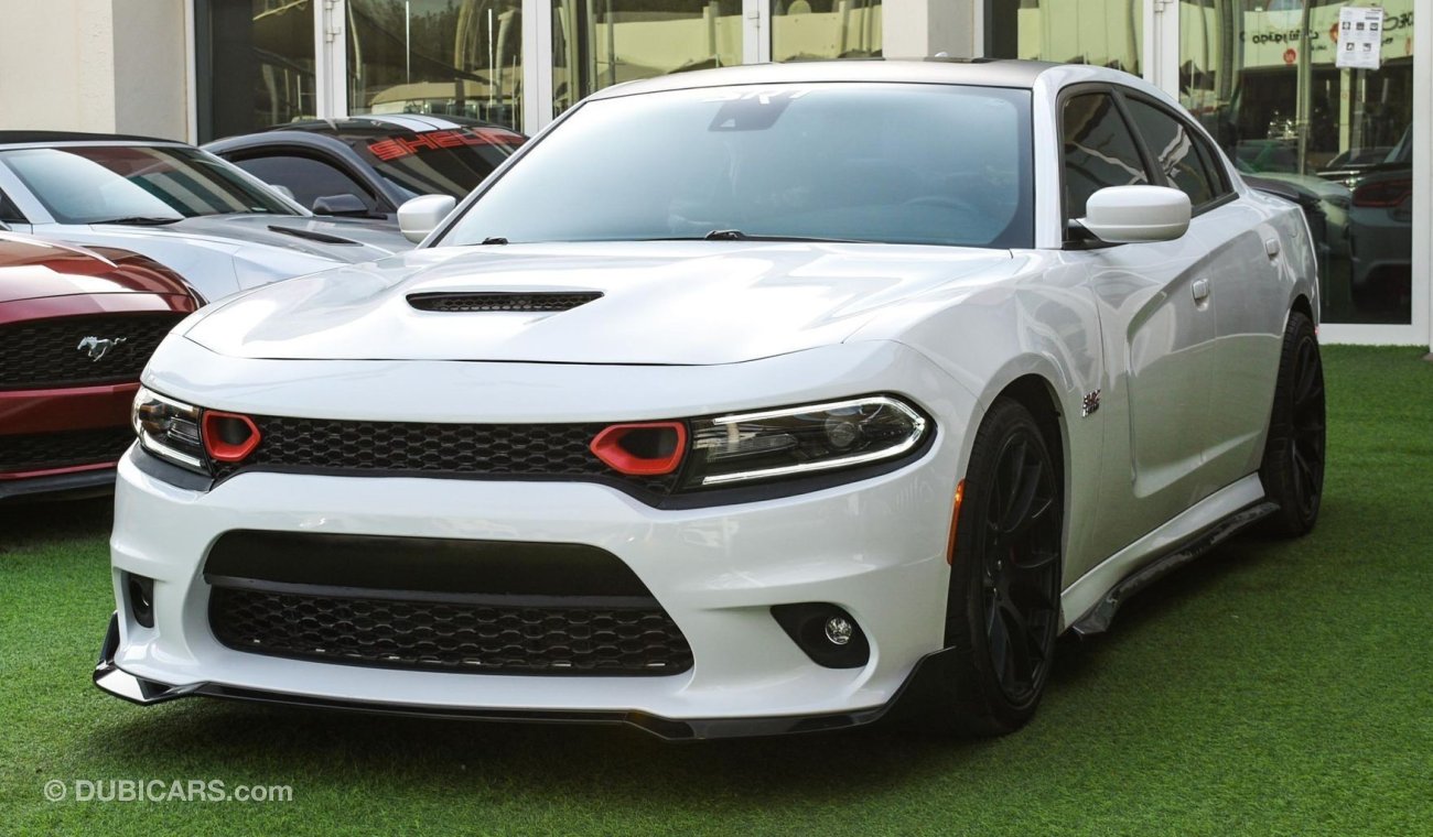 دودج تشارجر SRT 392 HEMI