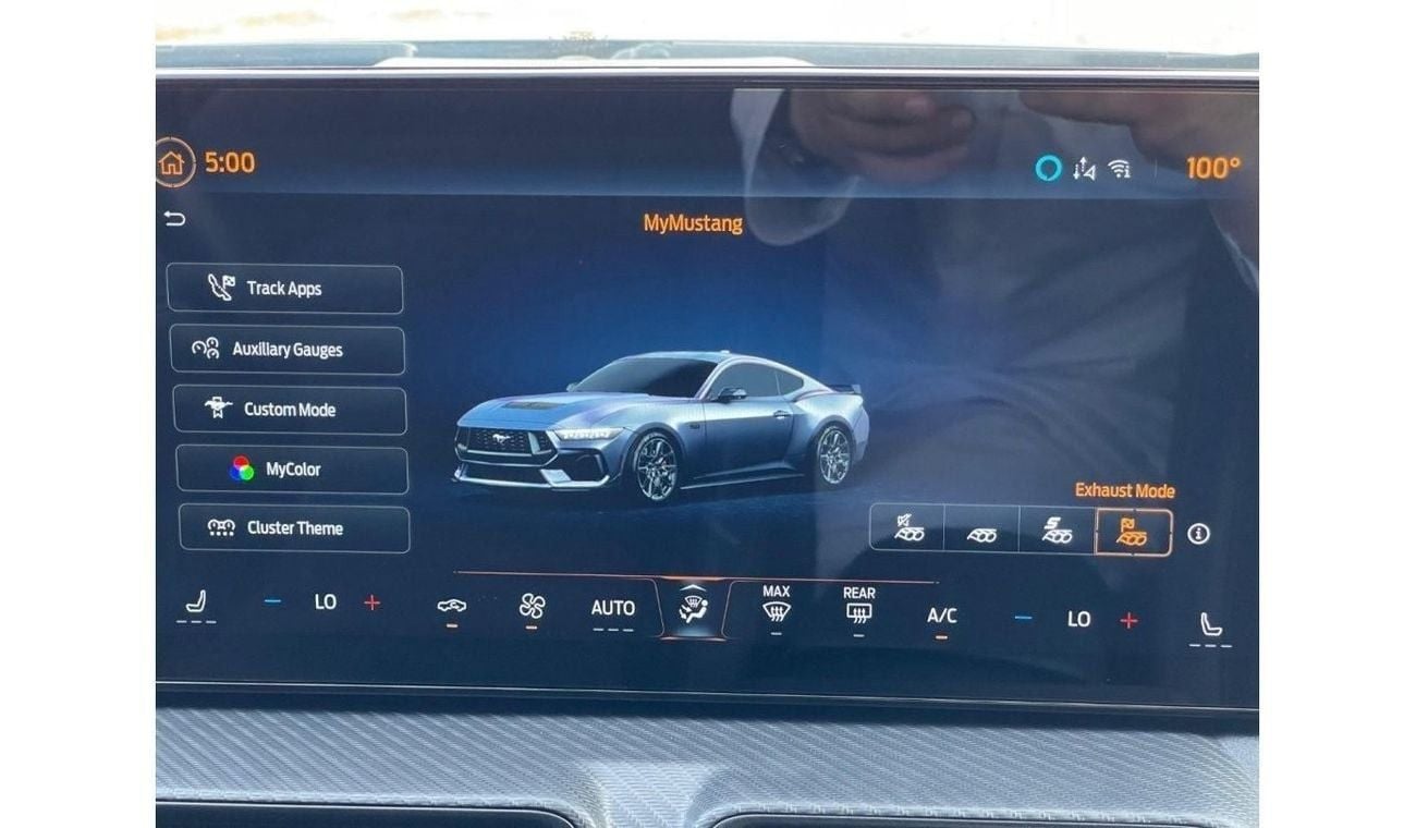 Ford Mustang GT 5.0 / PREMIUM /ELECTRONIC EXHAUST/ 4000 MILES ONLY / FULL OPTIONS