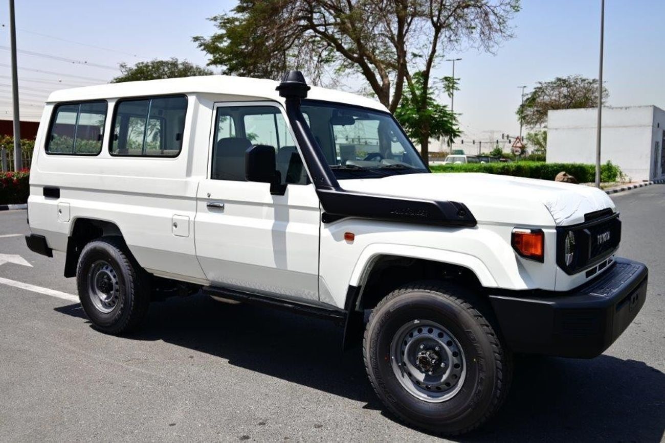 Toyota Land Cruiser 70 2025 TOYOTA LAND CRUISER 78 HARDTOP LWB 2.8LDIESEL 9-SEATER 4WD   MANUAL TRANSMISSION– EURO4