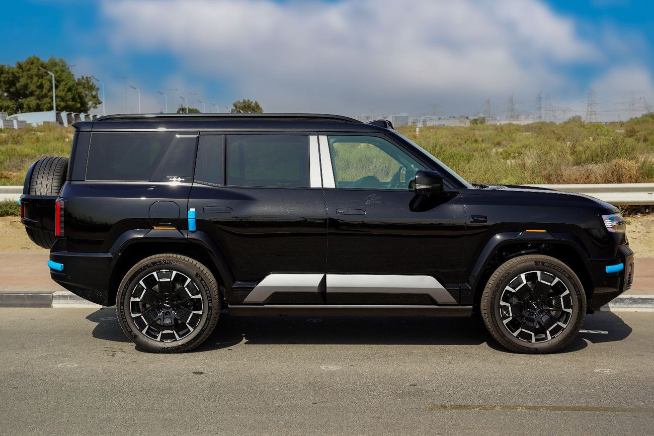 BYD Leopard 8 Smart and Brave Flagship Edition (6 Seats) 2025 BYD Leopard 8 Flagship plug in Hybrid 2.0L VIP 6-sea