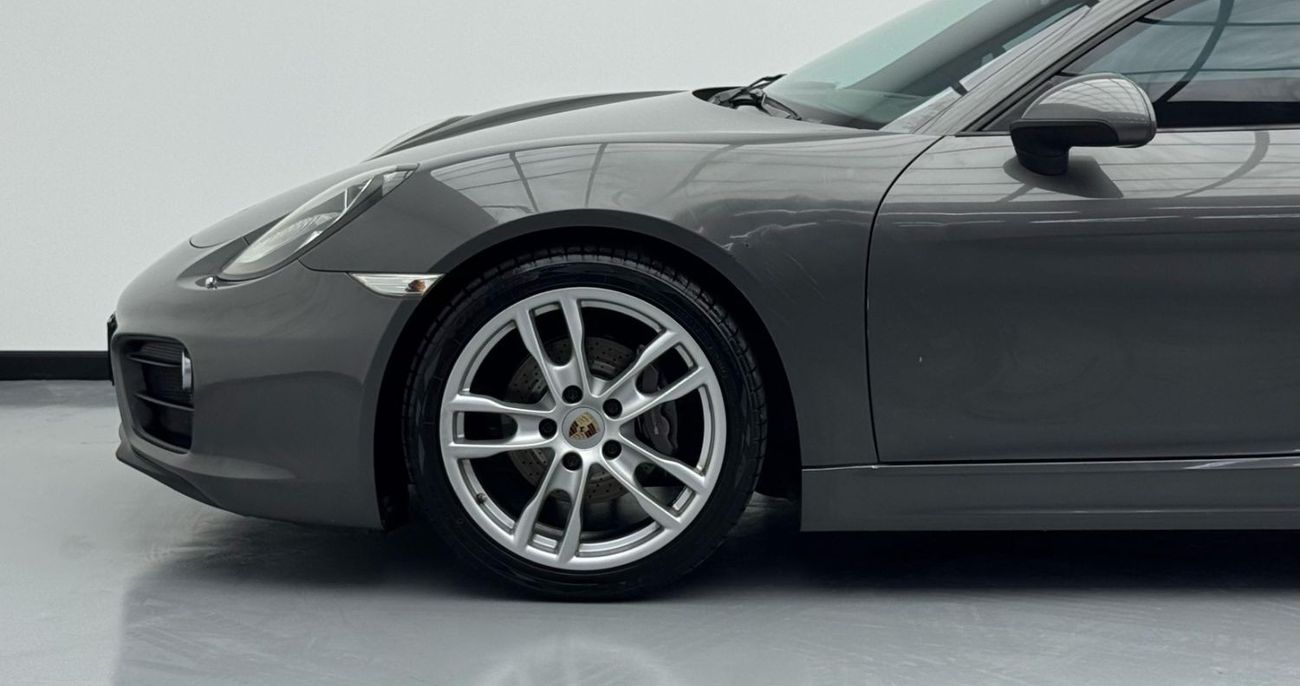 Porsche 718 Cayman Std 2.0L A/T 2015 Porsche Cayman, Excellent Condition, GCC