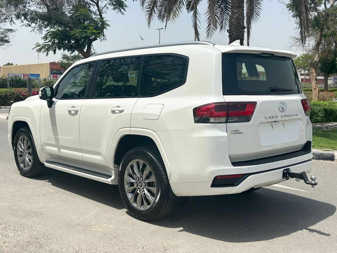Toyota Land Cruiser GXR 3.5L TWIN TURBO 2022 GCC AL FUTTAIM SINGLE OWNER WITH AGENCY WARRANTY & SERVICE CONTRACT IN MINT