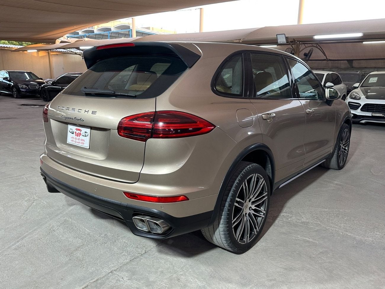 Porsche Cayenne PORSCHE CAYENNE TURBO 2015 | PANORAMIC ROOF | SPORTS CHRONO PACKAGE | FULL CARBON INTERIOR PACKAGE