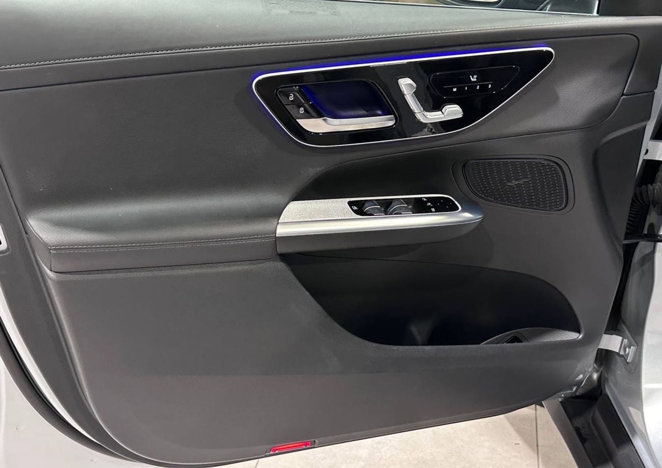 مرسيدس بنز GLC 300