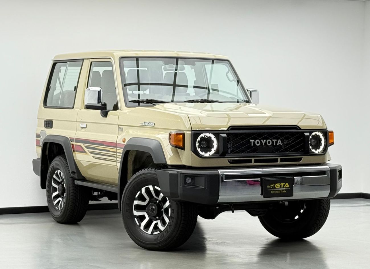 تويوتا لاند كروزر 70 2025 Toyota Land Cruiser 71 40th Anniversary LX V6 Rare, 3Y Agency Warranty, FSH, GCC