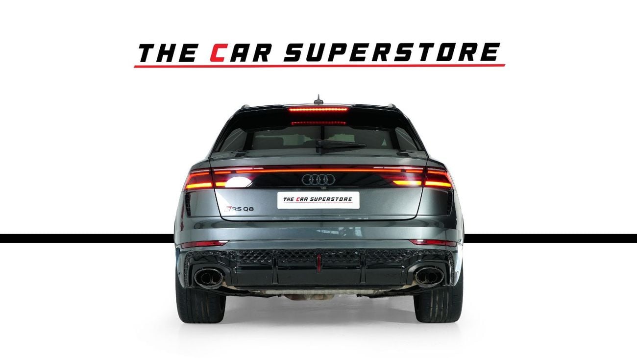 Audi RSQ8 STANDARD High Gloss Black Styling Package-23 Inch Alloys-Al Nabooda Service Contract Until 2029