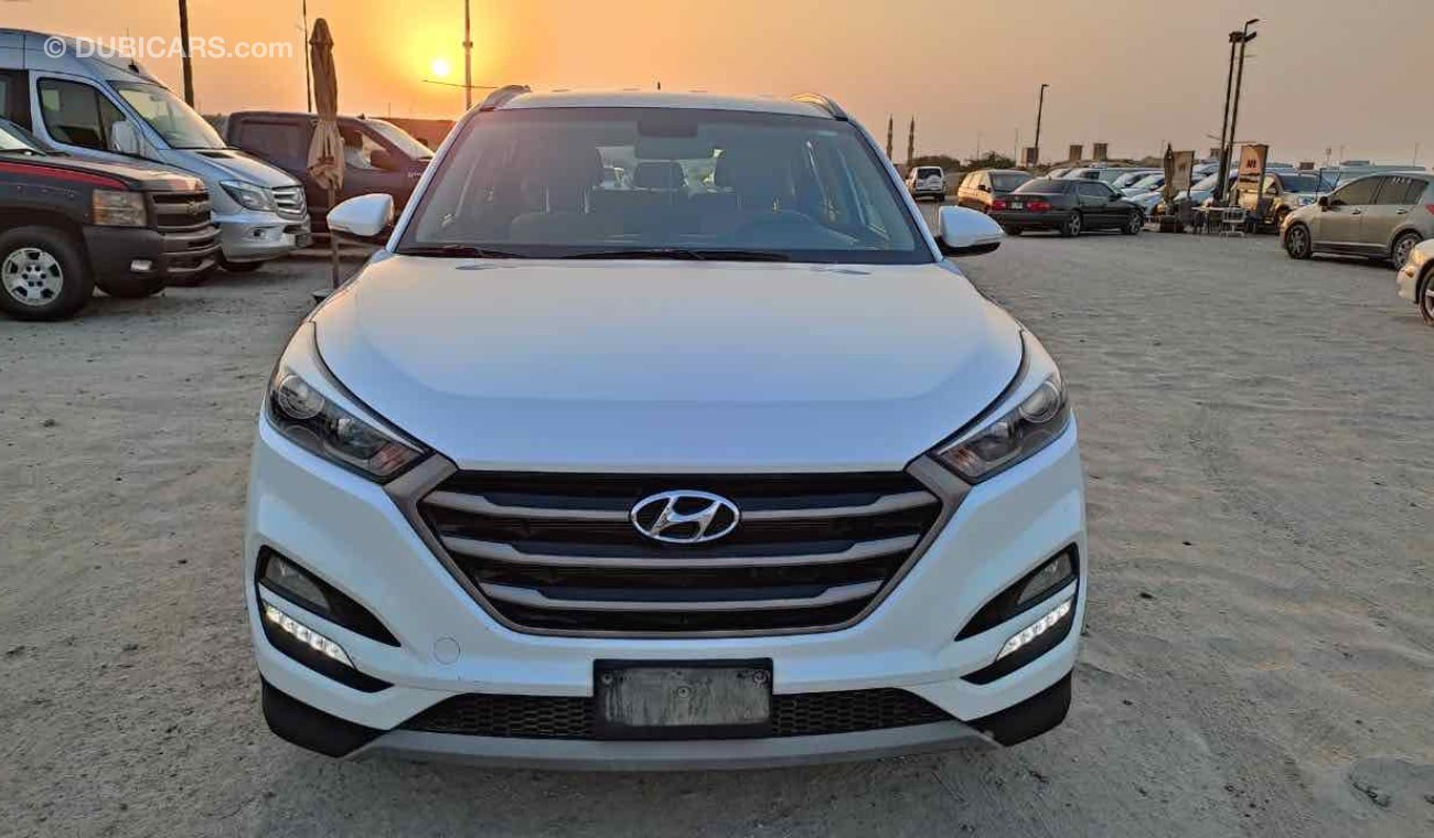 Hyundai Tucson خليجي بدون صبغ GCC Original paint