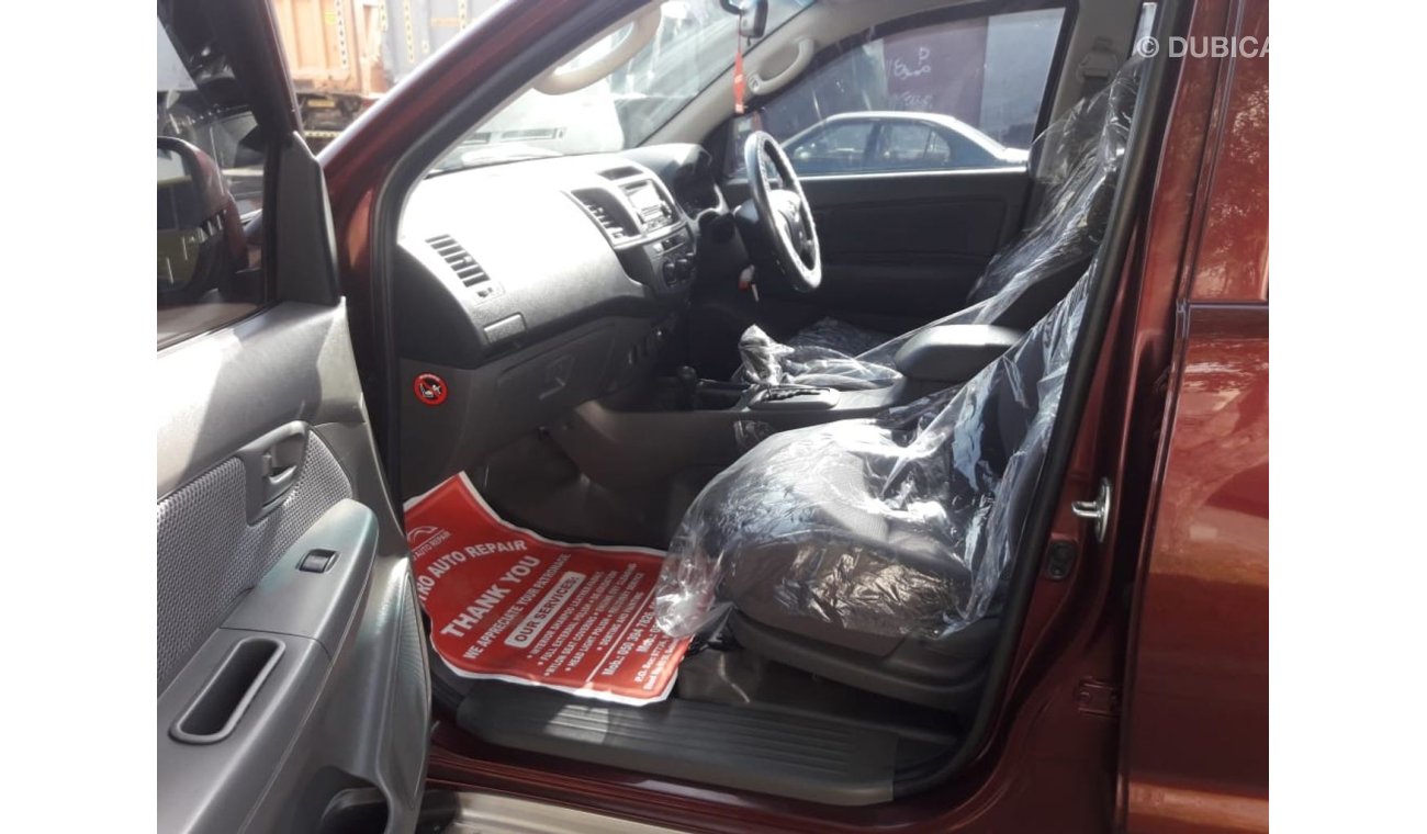 Toyota Hilux Hilux RIGHT HAND DRIVE (Stock no PM 678 )