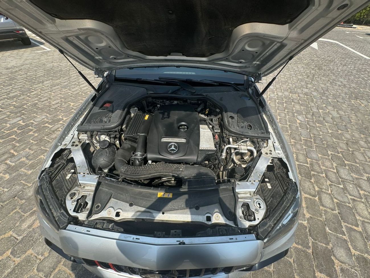 مرسيدس بنز E300