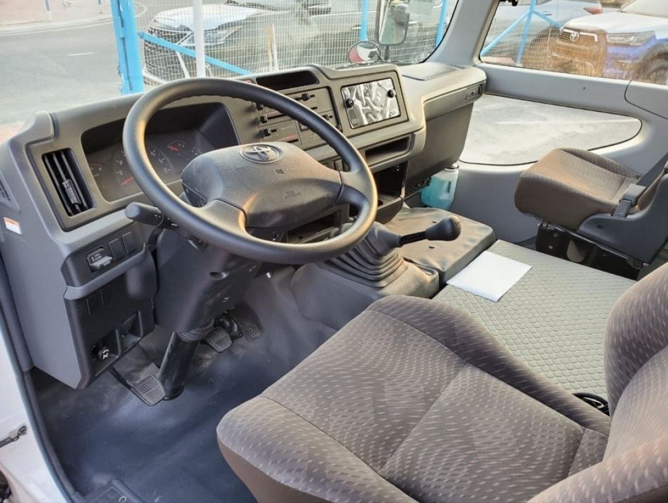 Toyota Coaster 2022 4.2L DSL 22 SEATS BUS FOR EXPORT ONLY