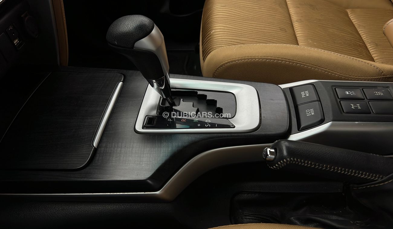 Toyota Fortuner 4000