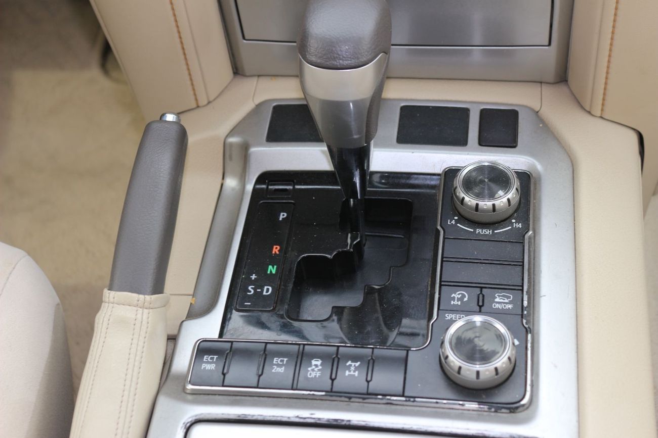 Toyota Land Cruiser GXR2 4.5L