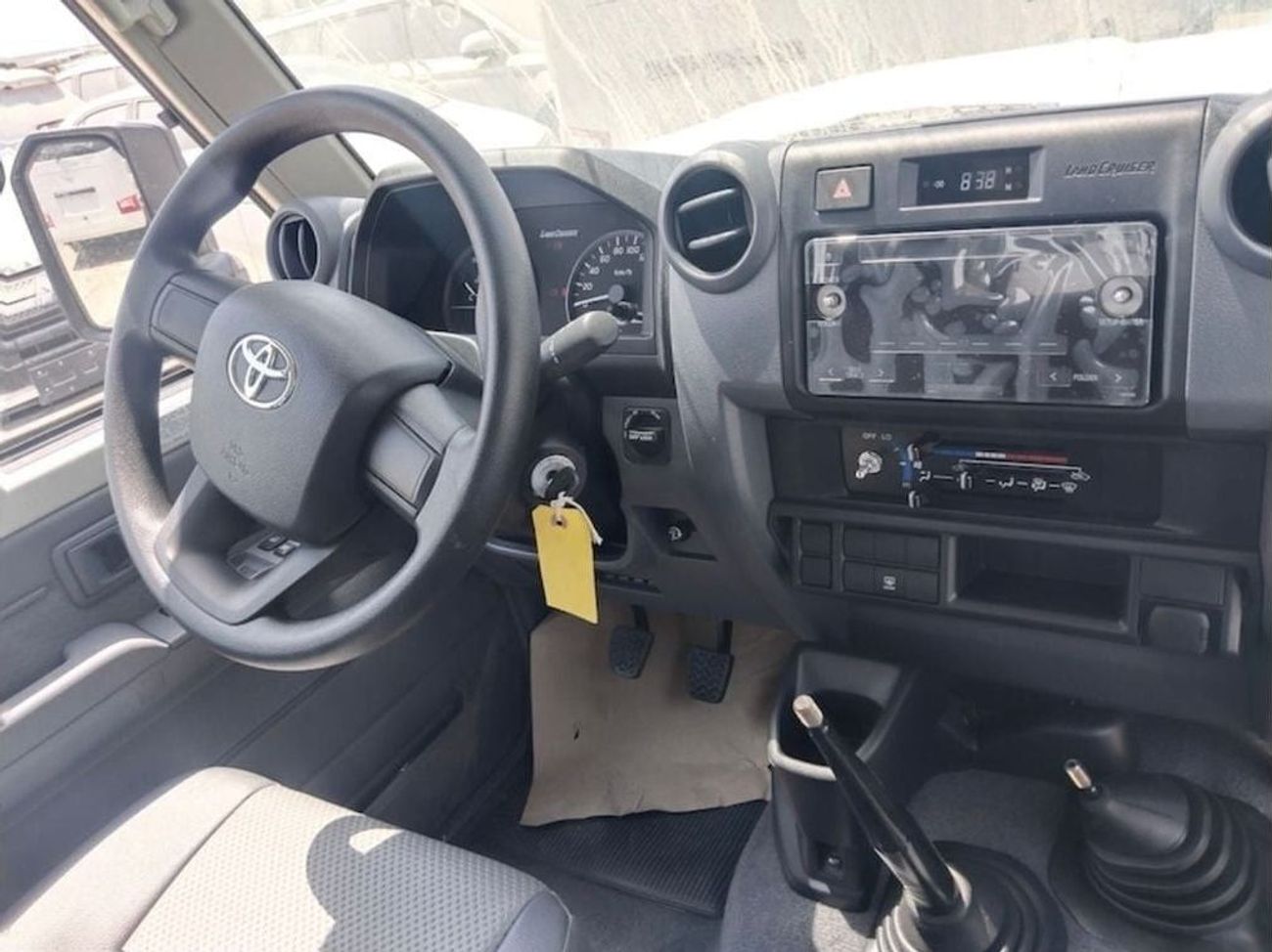 تويوتا لاند كروزر 70 TOYOTA LAND CRUISER LC76 4.2D MT MY2025 (LHD)