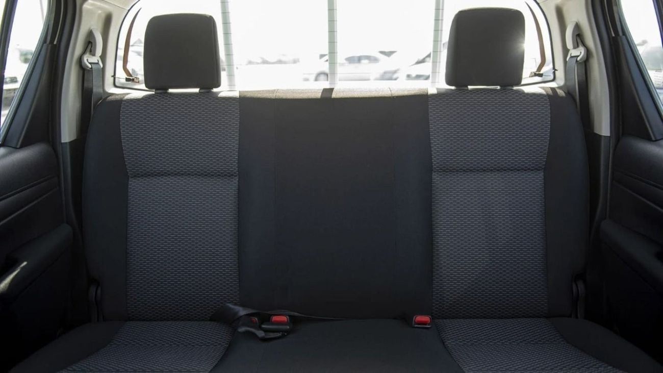 Toyota Hilux HILUX 2.4L MED OPTION