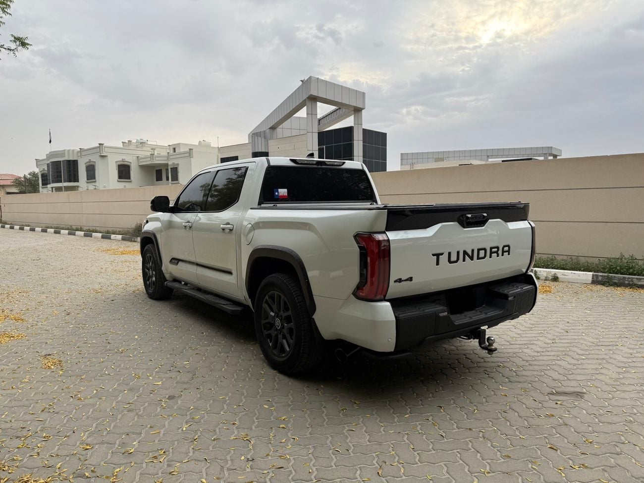 تويوتا تاندرا 1794 Edition Platinum 4x4 Customised 360 camera, panoramic roof