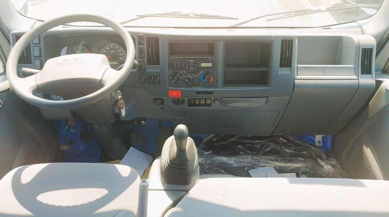 إيسوزو NMR Isuzu NMR 4x2 Chassis 3 TON 2025YM