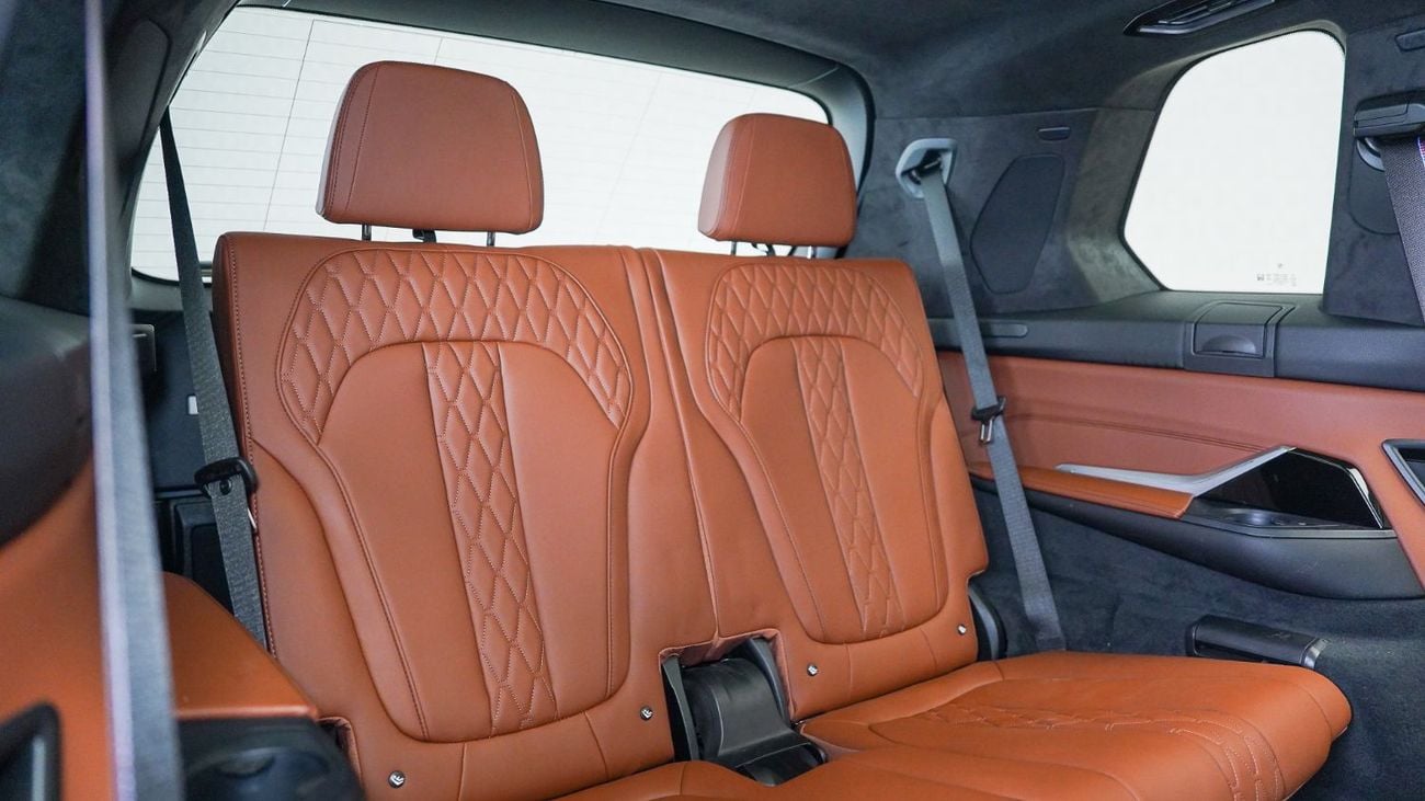 BMW X7 M60i | AED 7,986 PM | Up to 3 Years Warranty | GCC