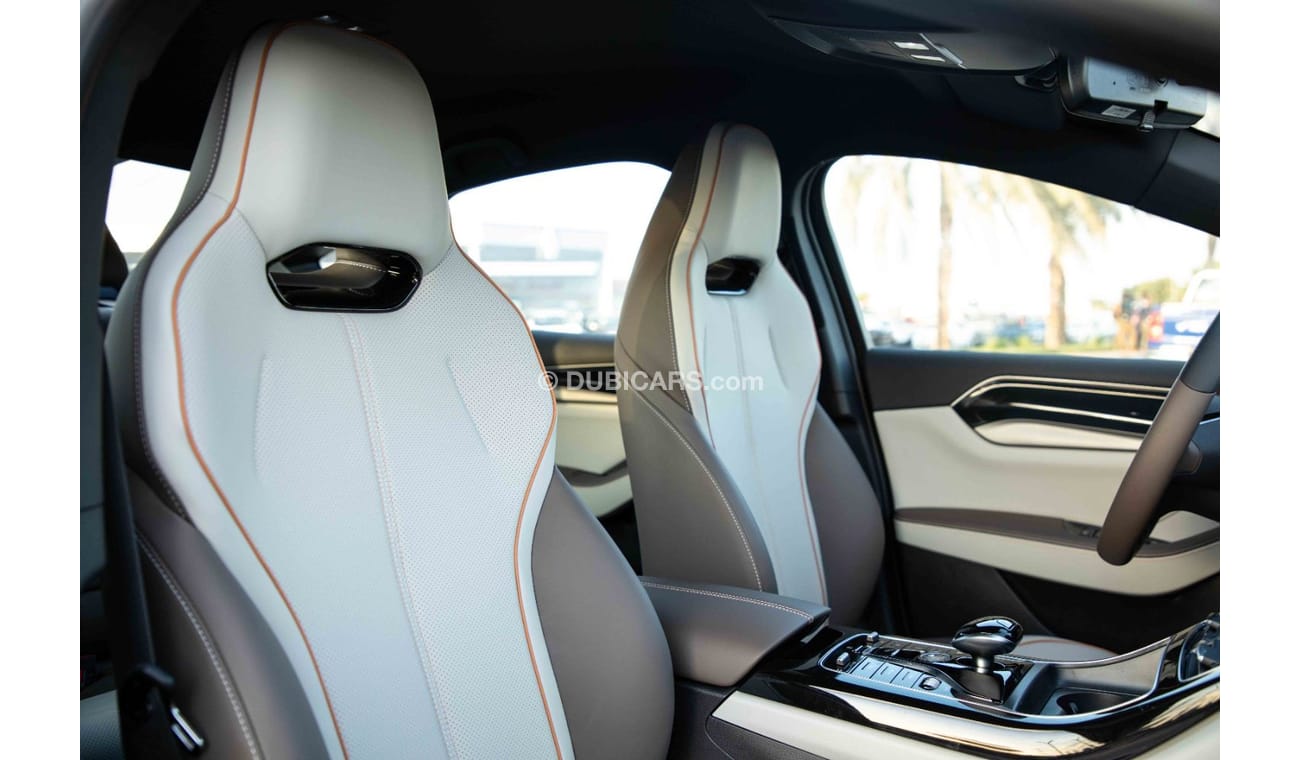 BYD QIN PLUS 2023 BYD Qin Plus Sedan - Black Inside Brown & Cream