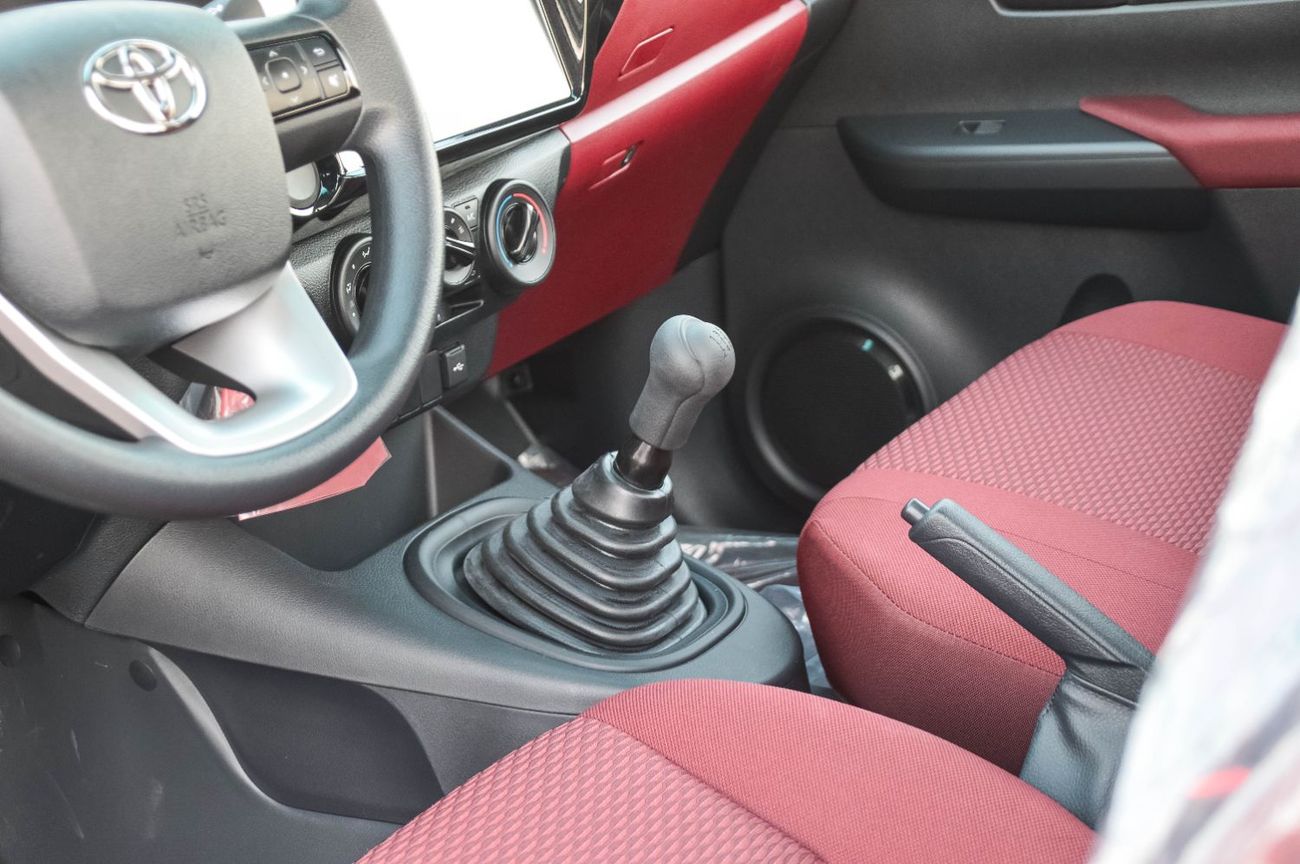 تويوتا هيلوكس TOYOTA HILUX 2.7L 4WD PETROL MT SC PICKUP 2026