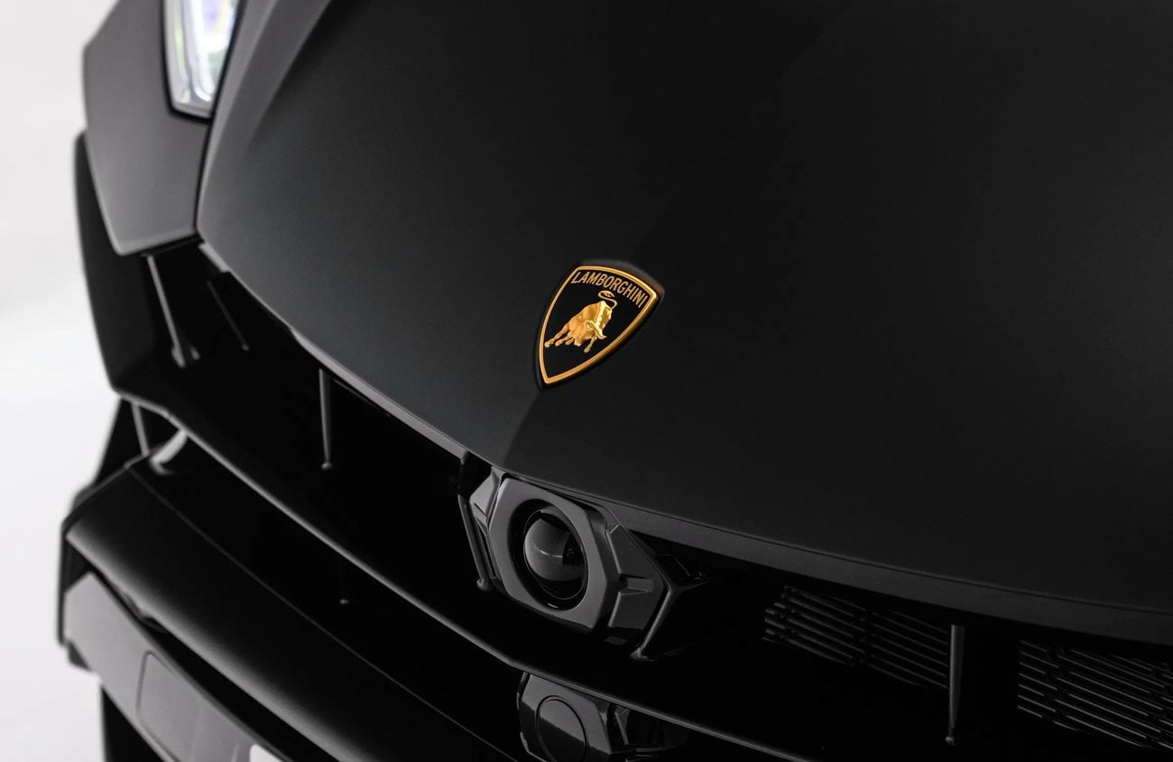 لامبورغيني اوروس 4.0L V8 Twin-Turbocharged Engine + eMotor