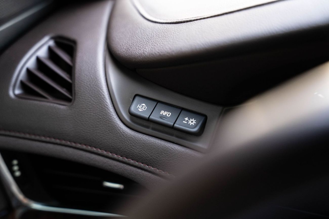 Cadillac Escalade Platinum 6.2L V8 2016 GCC Low Mileage