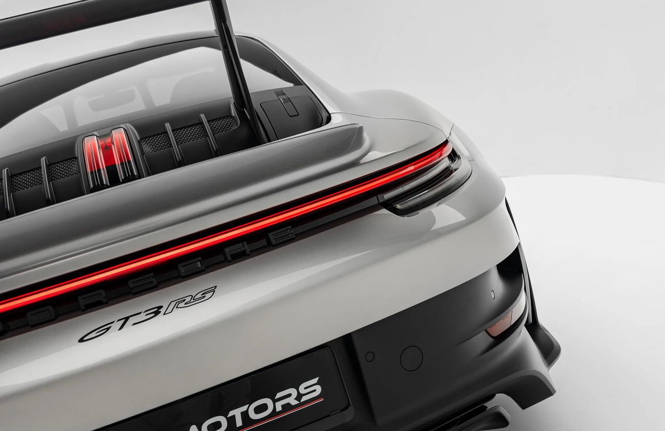 بورش 911 4.0L F-6 Naturally Aspirated Engine