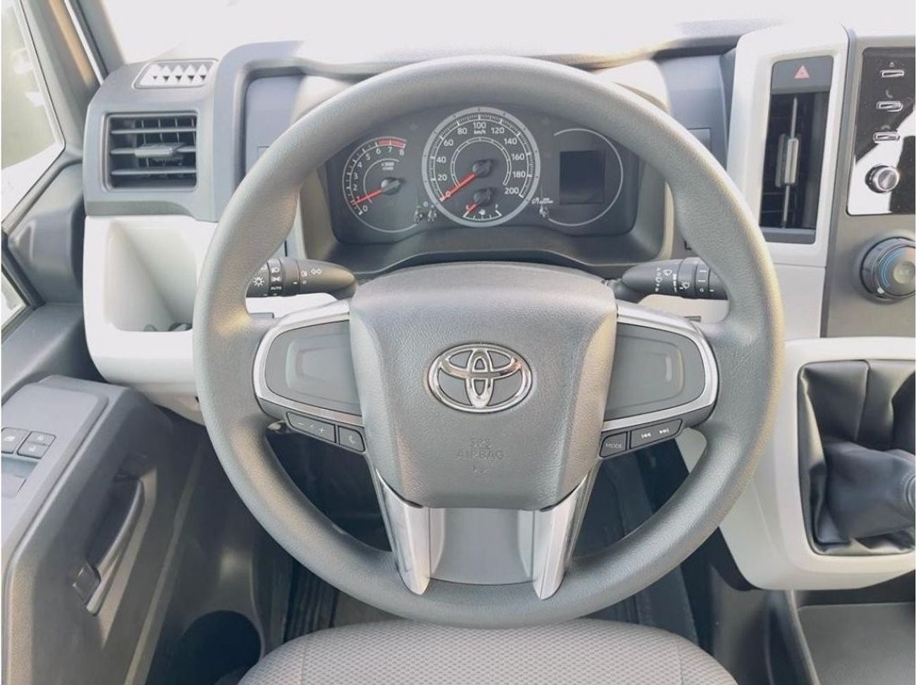 تويوتا هاياس Toyota Hiace High roof 3.5l, Petrol, M/T, 2023