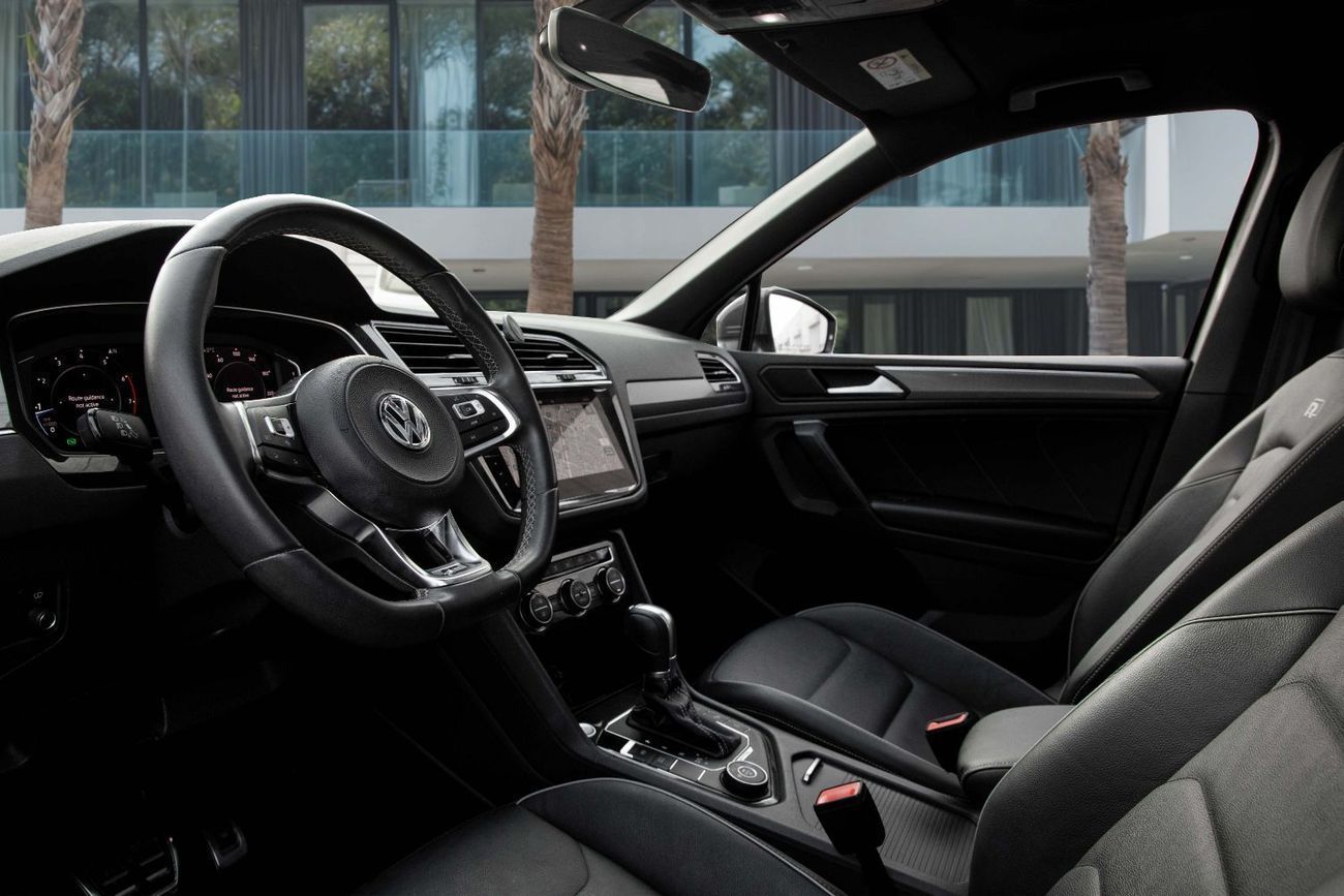 Volkswagen Tiguan R-Line | 1,821 P.M | 0% Downpayment | Agency Serviced!