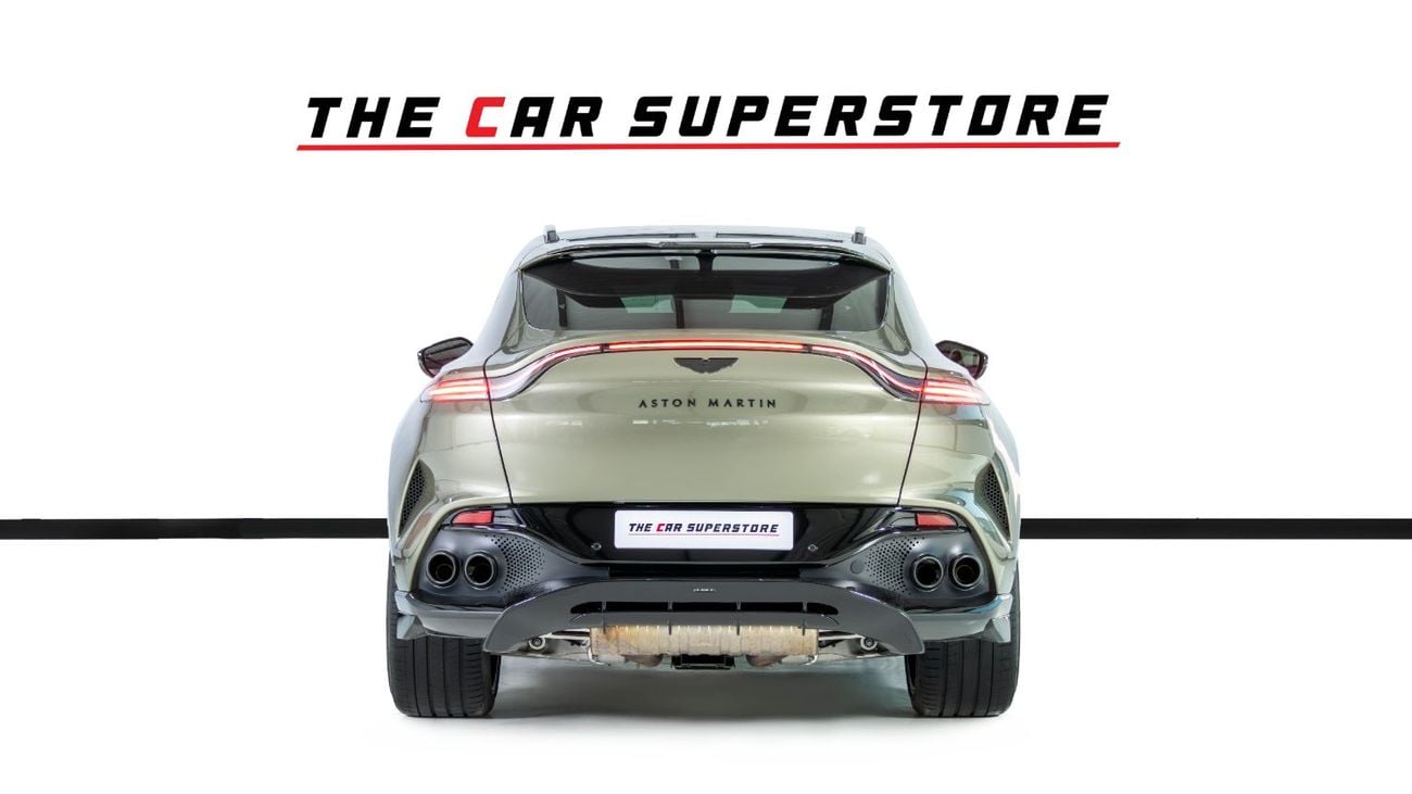 أستون مارتن DBX 