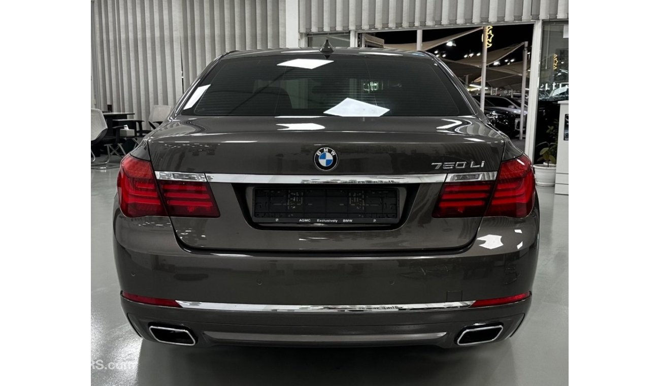 BMW 750Li Exclusive GCC .. Low  Milgea .. Perfect Condition .. V8 .. Top Range