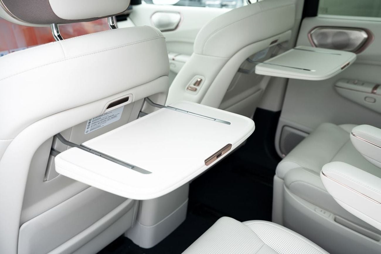 Lynk & Co 900 900 2.0T Ultra model 2025