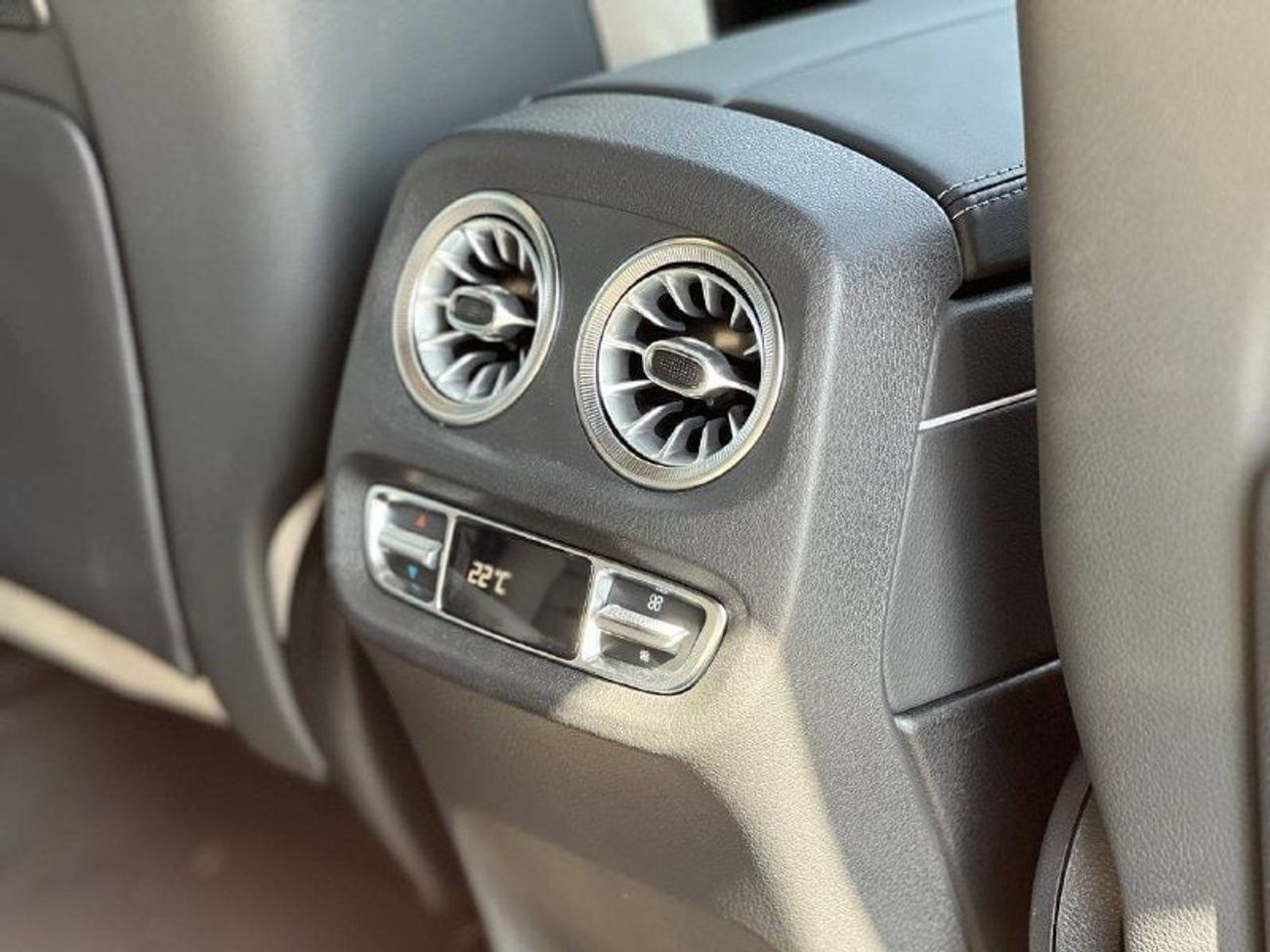 Mercedes-Benz G 63 AMG 4.0L V8 PTR A/T // 2025 // FULL OPTION WITH AMG KIT , 360 CAMERA // SPECIAL OFFER // BY FORMULA AUTO