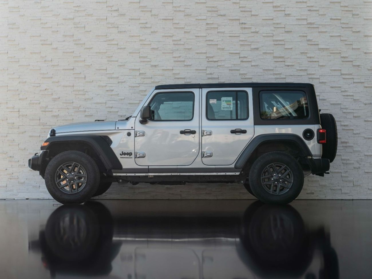 Jeep Wrangler Unlimited Sport S 2.0L A/T