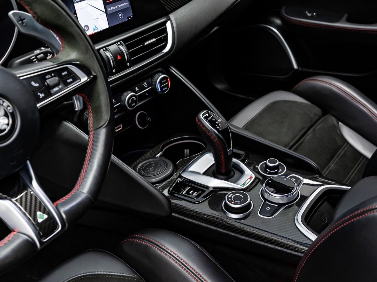 Alfa Romeo Giulia Quadrifoglio 2.9L (510 HP) 2021 Alfa Romeo Giulia Quadrifoglio,  November 2026 Alfa Warranty + Servi