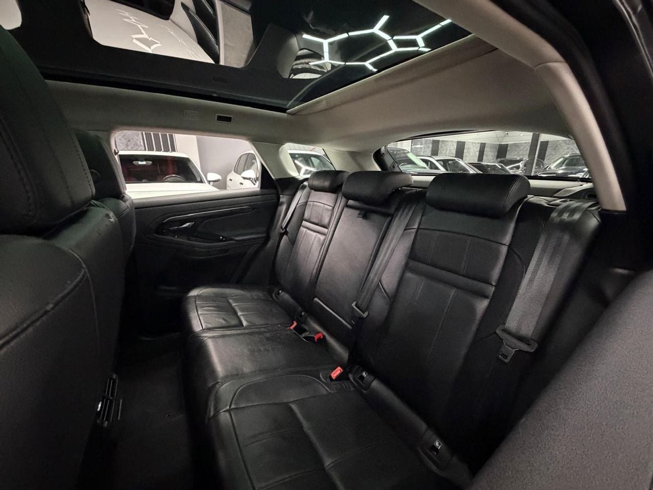 لاند روفر رانج روفر إيفوك P200 HSE 2.0L