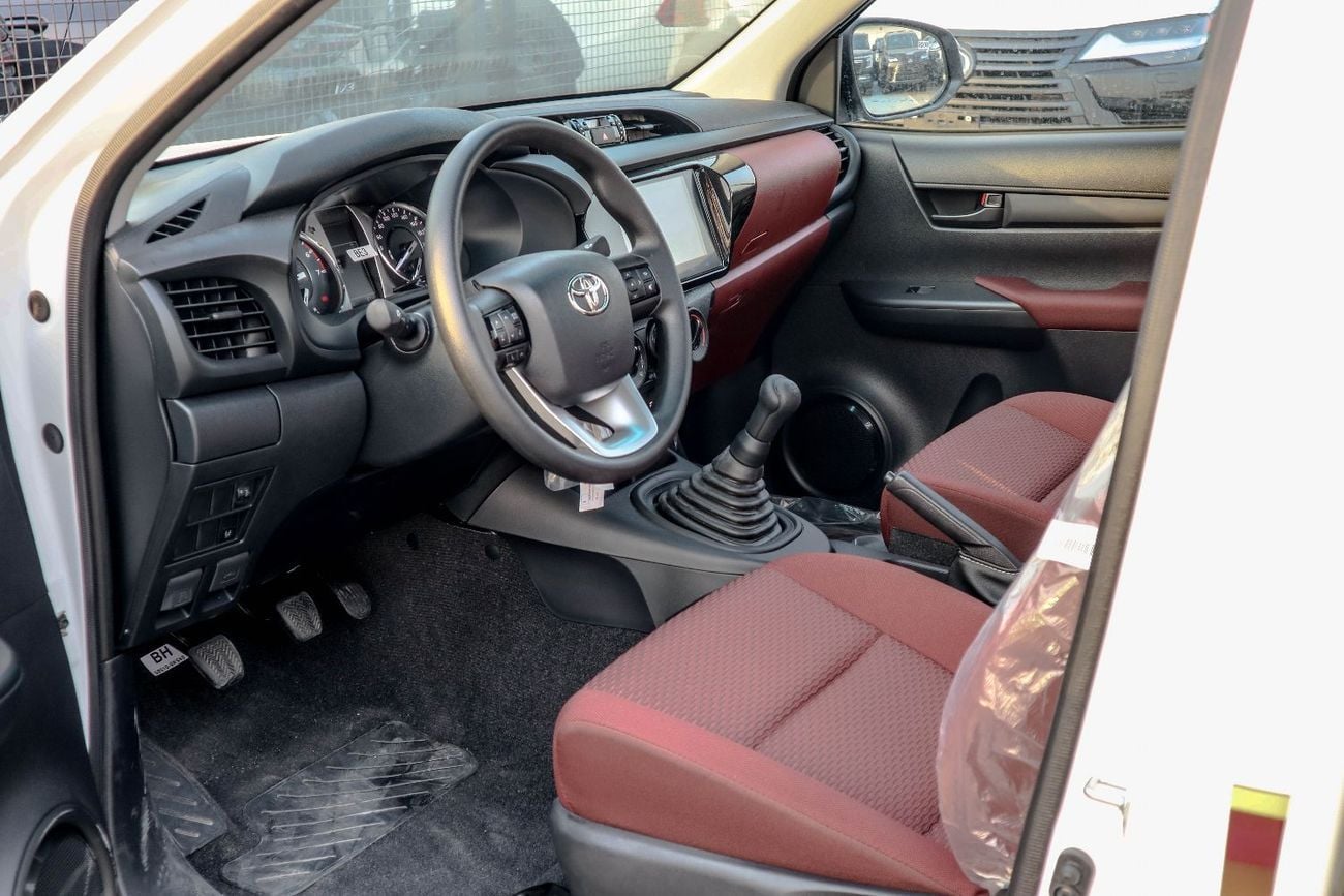 تويوتا هيلوكس GL 2.7L Single Cab Utility