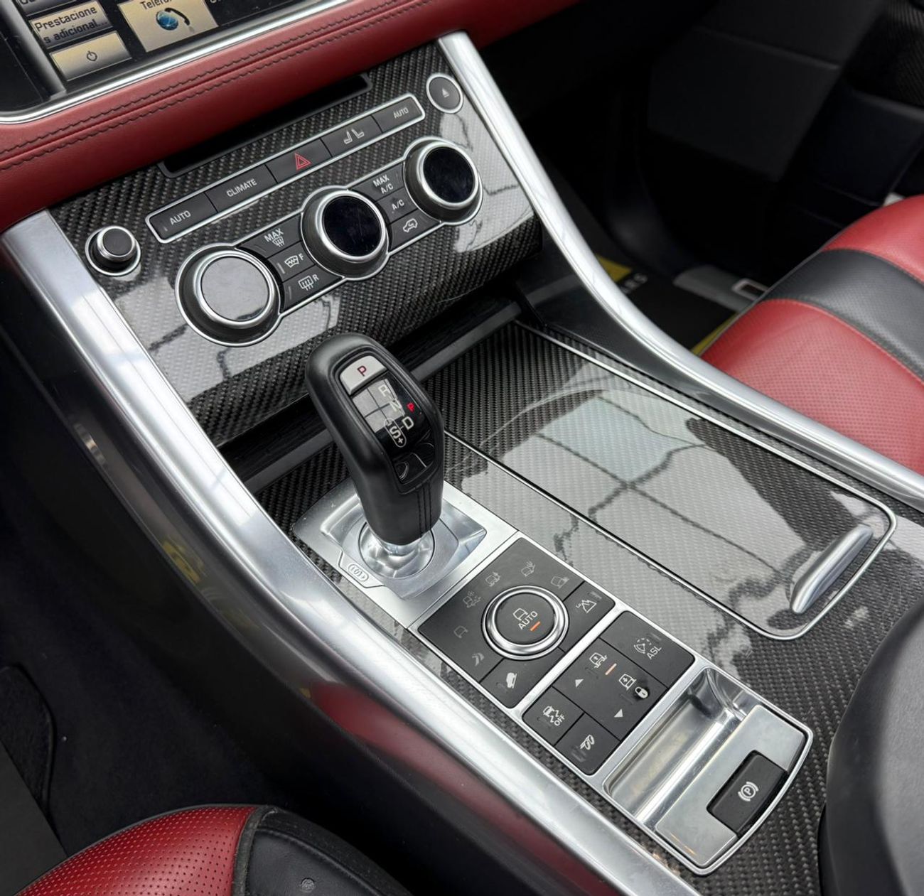 لاند روفر رينج روفر سبورت 2015 Range Rover Sport SVR, Full Service History, Fully Loaded, Excellent Condition, GCC