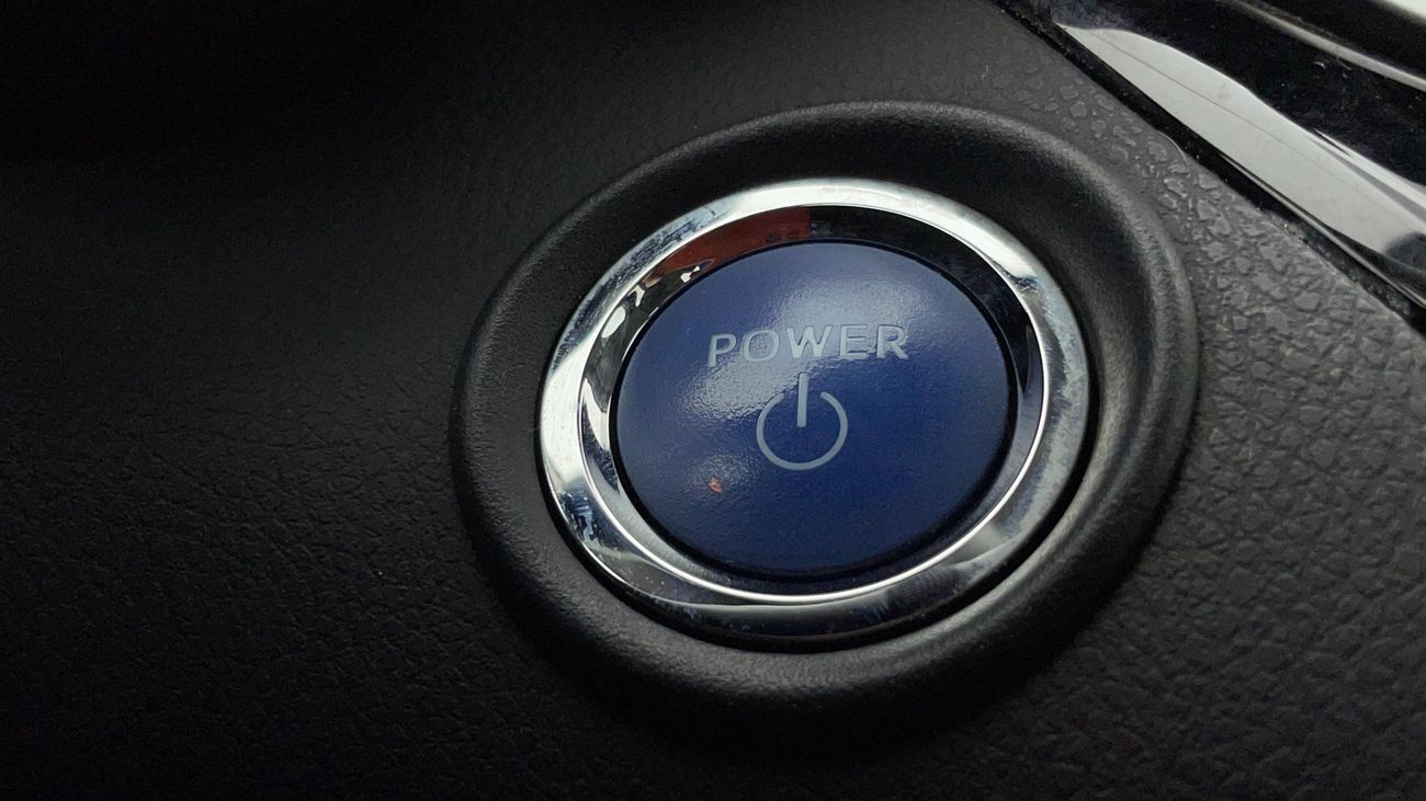 تويوتا CHR GX 1.8 | بدون دفعة مقدمة | اختبار القيادة في المنزل